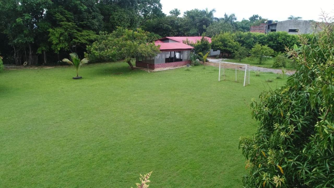 Casa Campo Emaus Caucasia Exterior foto